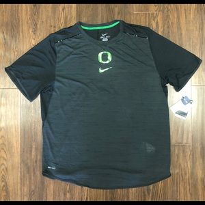 Nike Oregon Ducks Men’s Velocity Training Shirt